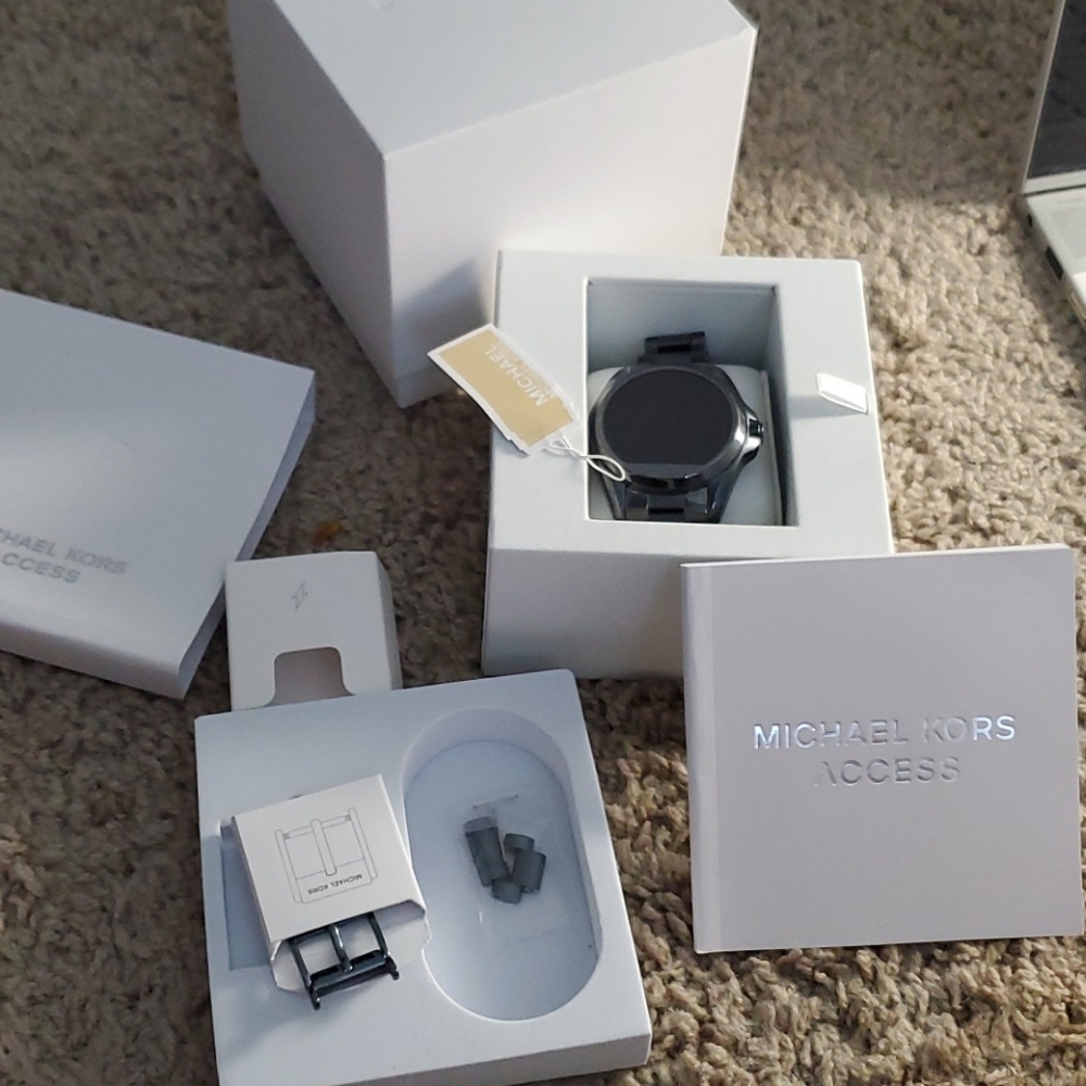 Michael kors Acess Brashaw Smart watch